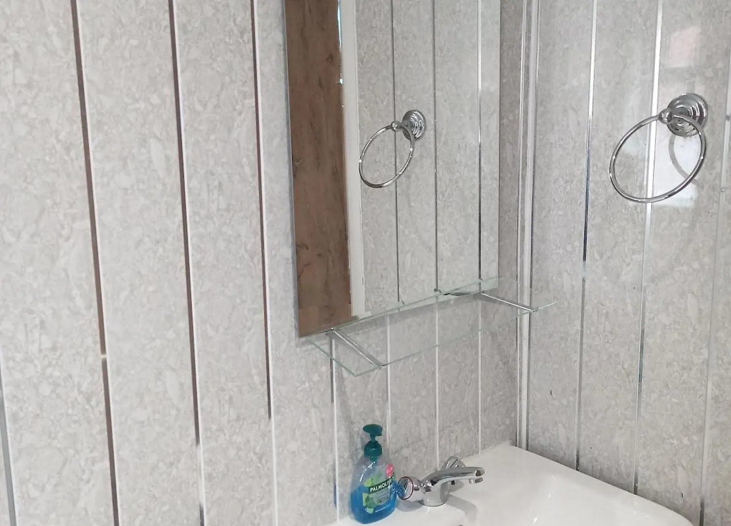 An Exquisite Deluxe Room In A Hotel - Free Parking - With Access To Resturant - Shisha Bar- Wine Bar Λιντς Ξενοδοχείο με διαμερίσματα
